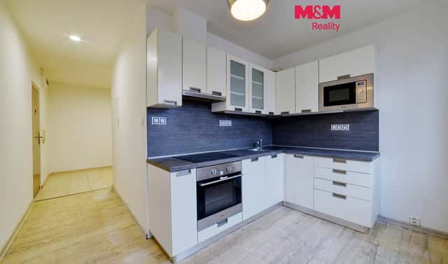 Pronájem bytu 2+1 64 m², Družstevní, Cheb