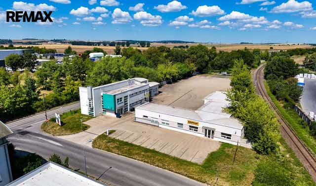 Pronájem komerčního objektu (jiného typu) 30 m², Za tratí, Praha 9 – Čakovice