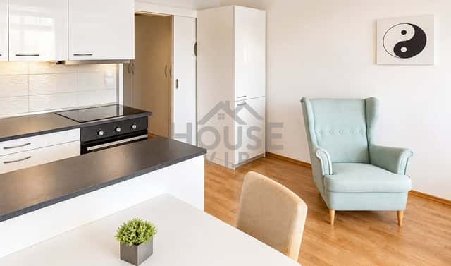 Prodej bytu 1+kk 31 m², Podkovářská, Praha 9 – Vysočany