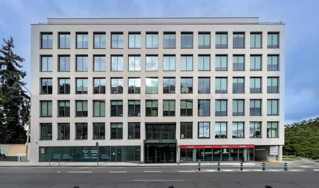 Pronájem obchodních prostor 281 m², Svornosti, Praha 5 – Smíchov