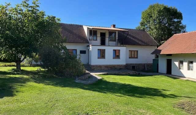 Prodej domu 184 m² s pozemkem 1 210 m², Barchovice, okres Kolín