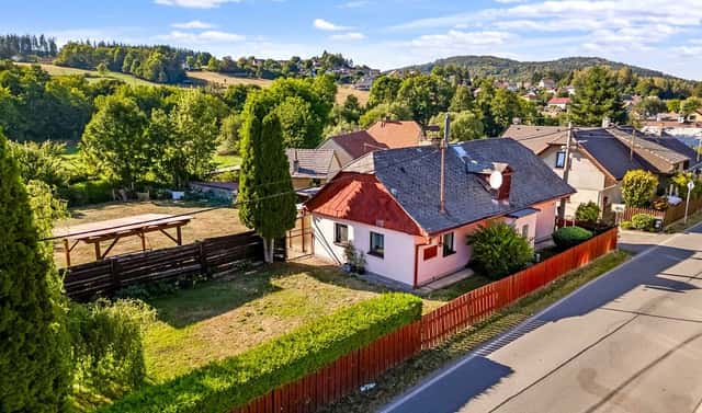 Prodej domu 69 m² s pozemkem 989 m², Zaječov, okres Beroun