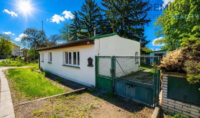 Prodej domu 70 m² s pozemkem 935 m², Jiráskova, Třebenice, okres Litoměřice