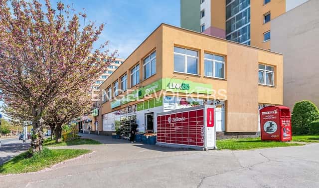 Pronájem kanceláře 180 m², Hartigova, Praha 3 – Žižkov