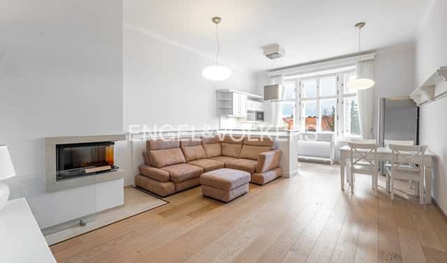 Pronájem bytu 4+kk 115 m², Na valech, Praha 6 – Hradčany