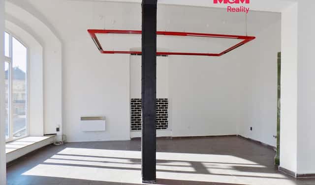 Pronájem obchodních prostor 68 m², U nádraží, Teplice