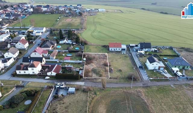 Prodej stavebního pozemku 1 032 m², Nýřany – Kamenný Újezd, okres Plzeň-sever