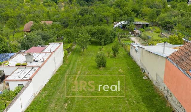 Prodej stavebního pozemku 2 521 m², Suchov, okres Hodonín