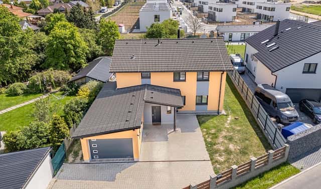 Prodej domu 239 m² s pozemkem 1 199 m², Ohnicová, Květnice, okres Praha-východ