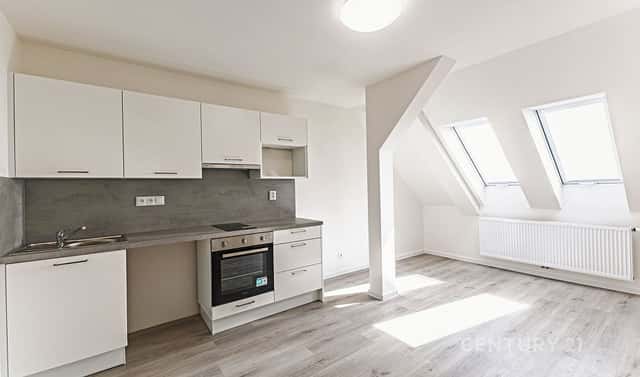 Pronájem bytu 2+kk 34 m², Humna, Kladno – Kročehlavy