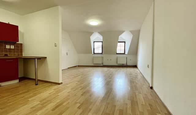Pronájem bytu 1+kk 32 m², Velká Michalská, Znojmo