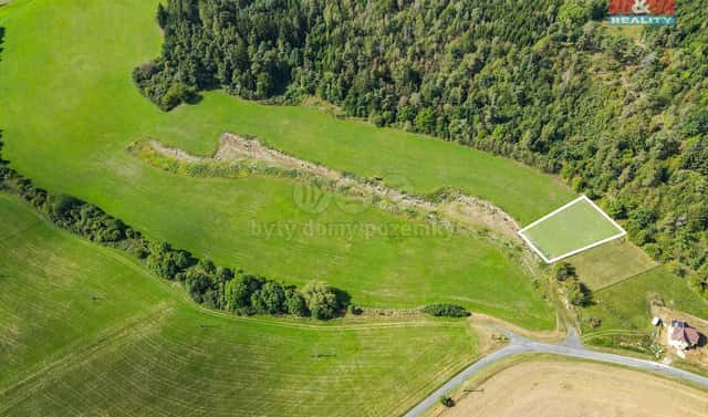 Prodej stavebního pozemku 1 607 m², Bezděkov, okres Klatovy