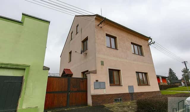 Prodej domu 250 m² s pozemkem 953 m², Švermova, Lahošť, okres Teplice