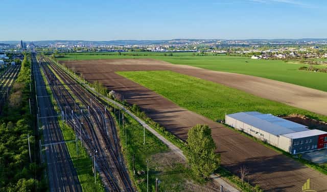 Prodej komerčního pozemku 7 134 m², Brno – Přízřenice, okres Brno-město