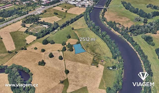 Prodej pole 628 m², Hradec Králové