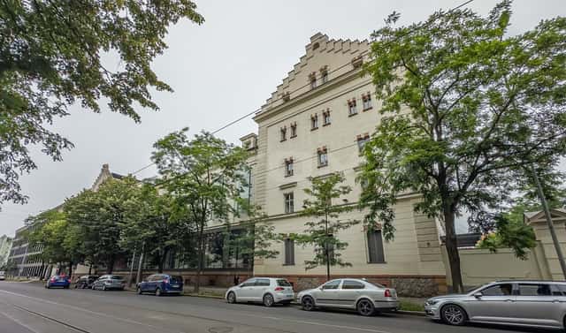 Pronájem obchodních prostor 550 m², U průhonu, Praha 7 – Holešovice