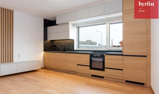 Pronájem bytu 2+kk 52 m², Nákladní, Opava – Předměstí