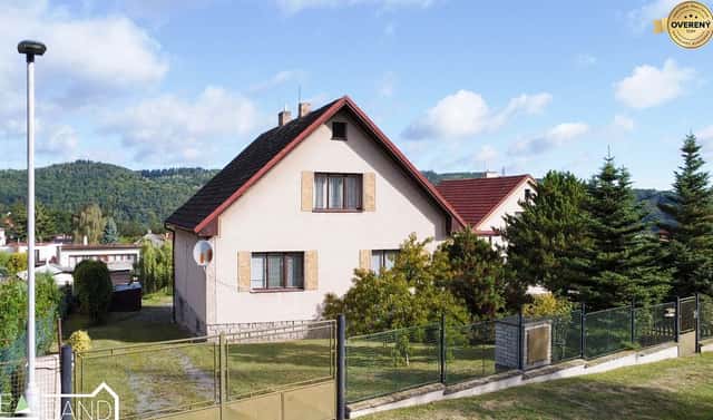 Prodej domu 270 m² s pozemkem 661 m², Sázava, okres Benešov