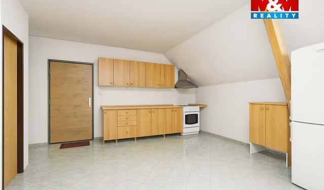 Prodej bytu 4+1 121 m², třída Čsl. legií, České Velenice, okres Jindřichův Hradec