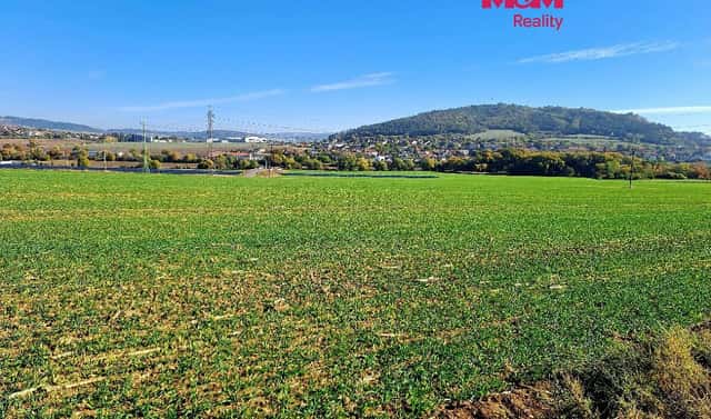 Prodej pole 24 461 m², Sentice, okres Brno-venkov