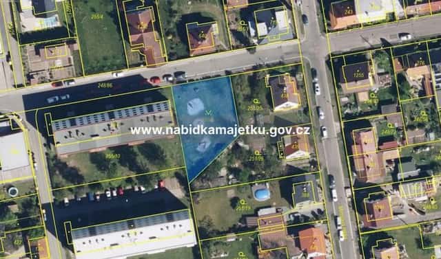 Prodej pozemku 793 m², Hradec Králové