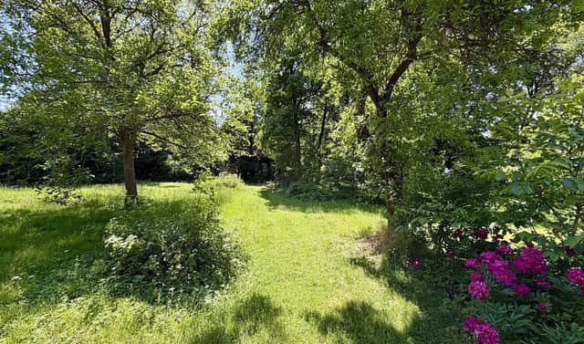 Prodej stavebního pozemku 1 195 m², Březová-Oleško, okres Praha-západ