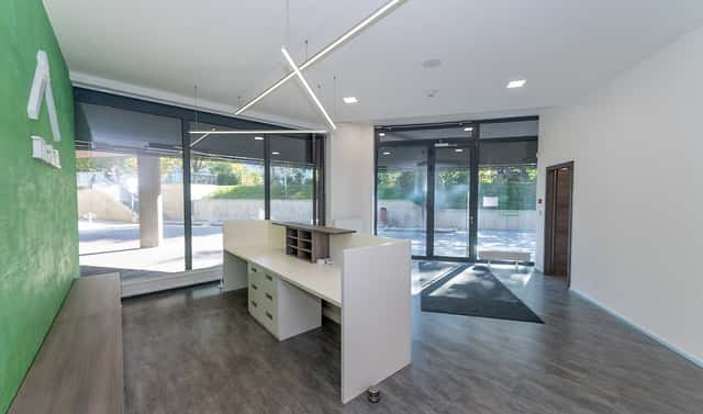 Prodej obchodních prostor 220 m², Žitenická, Praha 9 – Prosek