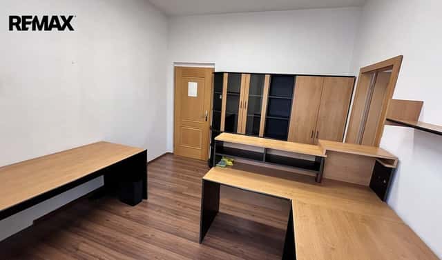 Pronájem kanceláře 70 m², Krasíkovická, Pelhřimov