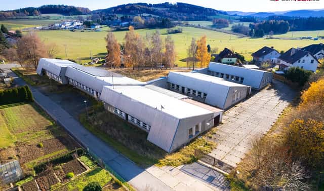 Pronájem výrobních prostor 1 650 m², Vacov – Vlkonice, okres Prachatice