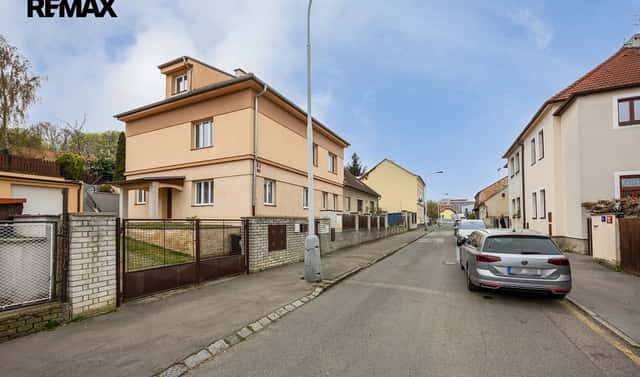 Prodej domu 216 m² s pozemkem 580 m², Střední, Praha 6 – Veleslavín
