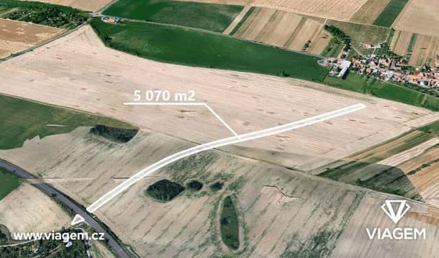 Prodej pole 1 267 m², Kuchařovice, okres Znojmo