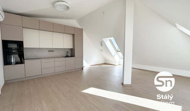 Pronájem bytu 2+kk 85 m², Cihlářská, Hostivice, okres Praha-západ