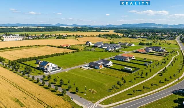Prodej stavebního pozemku 2 852 m², Vědomice, okres Litoměřice