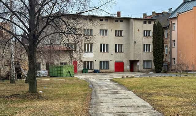 Prodej nájemního domu, činžáku 1 875 m², Nádražní, Krnov – Pod Bezručovým vrchem, okres Bruntál