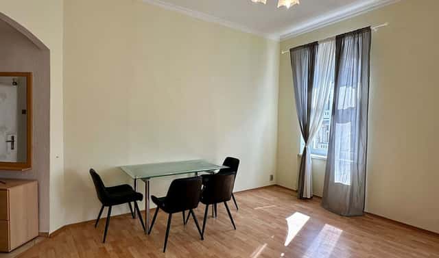 Pronájem bytu 2+1 74 m², Zeyerova, Karlovy Vary