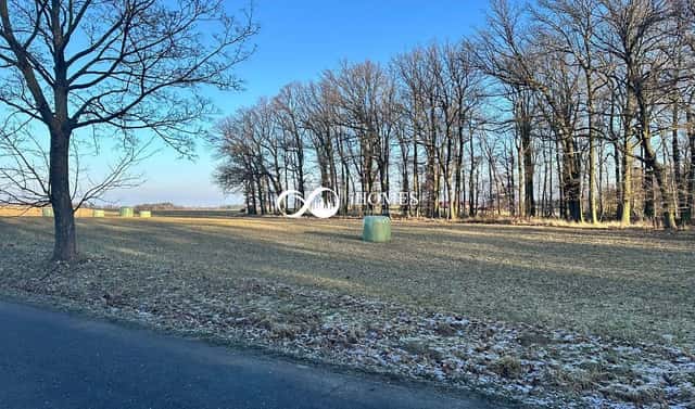 Prodej pole 2 400 m², Strančice – Kašovice, okres Praha-východ