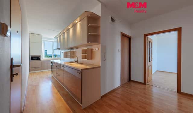 Prodej bytu 3+1 83 m², Švabinského, Sokolov