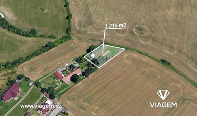 Prodej stavebního pozemku 1 215 m², Chrudim