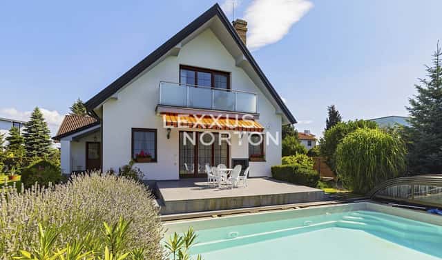 Pronájem domu 283 m² s pozemkem 375 m², Havraní, Praha 6 – Suchdol