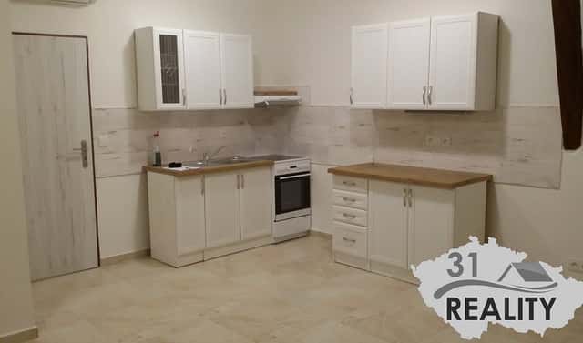 Pronájem bytu 2+kk 50 m², Lázeňská, Slaný, okres Kladno