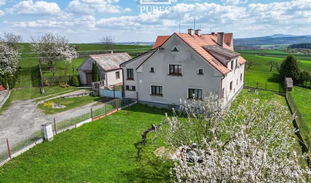 Prodej domu 275 m² s pozemkem 4 515 m², Jarov, okres Plzeň-sever