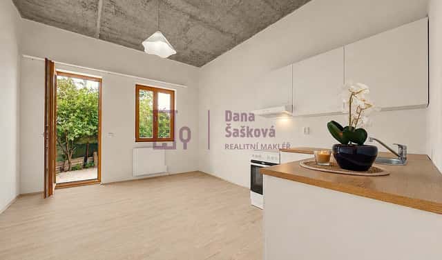 Pronájem bytu 2+kk 34 m², Na Piketě, Jindřichův Hradec – Jindřichův Hradec III