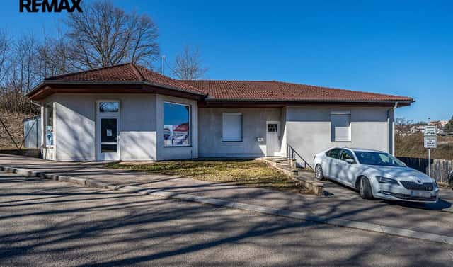 Prodej obchodních prostor 227 m², Pod Hřbitovem, Benešov