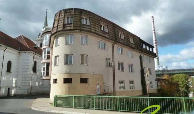Prodej obchodních prostor 2 000 m², Václavské náměstí, Trmice, okres Ústí nad Labem