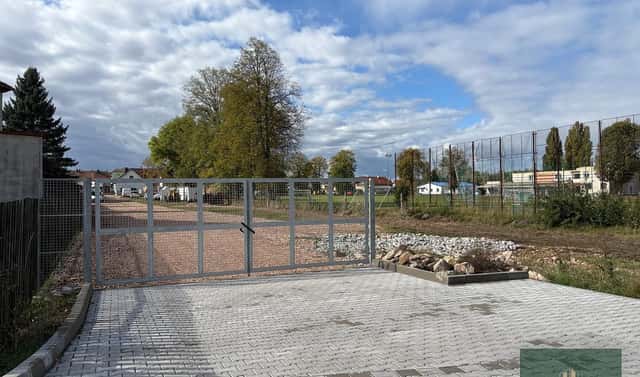 Pronájem pozemku 1 900 m², Plzeňská, Líně, okres Plzeň-sever