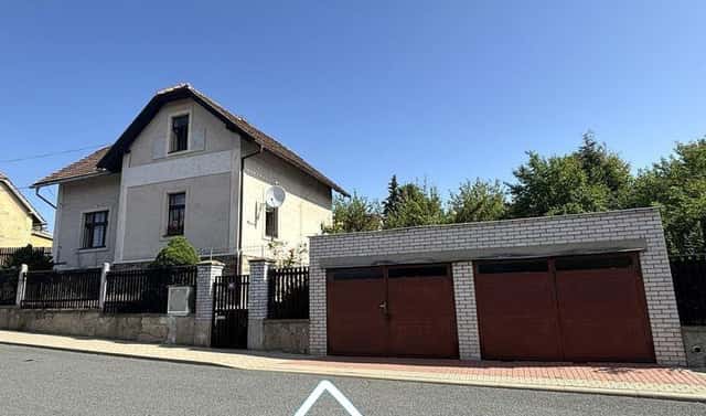 Prodej domu 117 m² s pozemkem 879 m², Husova, Jílové u Prahy, okres Praha-západ