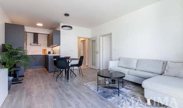 Pronájem bytu 2+kk 50 m², Bohumila Landy, Kladno – Kročehlavy