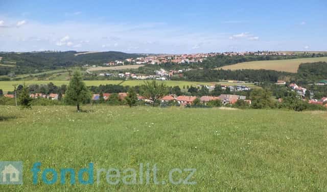 Prodej pozemku 10 906 m², Podolí, okres Uherské Hradiště