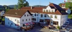 Hotel v bavorském lese, Lokalita neuvedena
