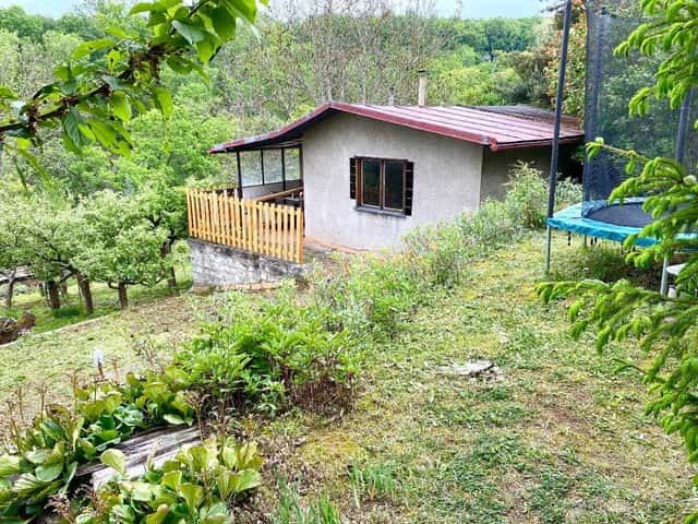 Zdena chata 16 m2 a jizni zahrada 492 m2, Praha Barrandov, Praha 5